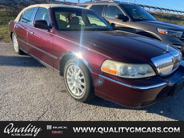 2006 Lincoln Town Car Signature
