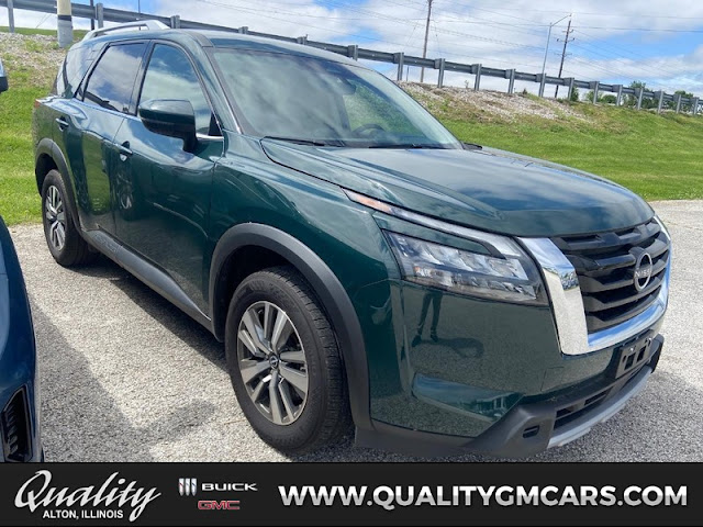 2025 Nissan Pathfinder SL